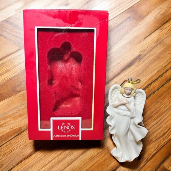 Lenox Porcelain Heavenly Angel Ornament with Box 🎁 - Picture 1 of 11